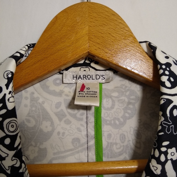 Harold's Modern Blazer - Picture 4 of 4